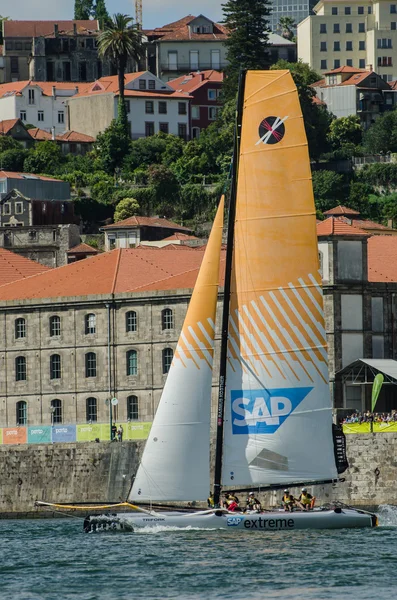 SAP extreme sailing team tävla i extreme sailing series — Stockfoto