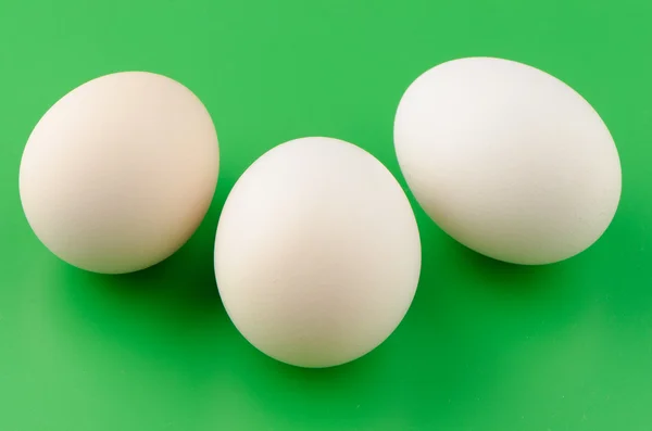 Tre uova marroni — Foto Stock