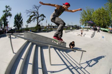 Laurence Aragao FS lipslide