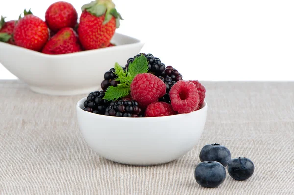 Bowl of berries fruits — Stock Photo, Image