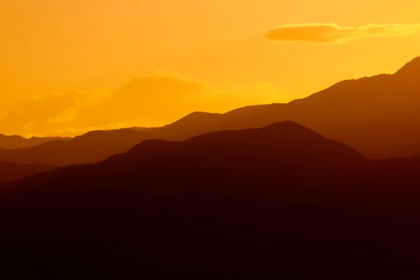 Zonsondergang over death valley — Stockfoto