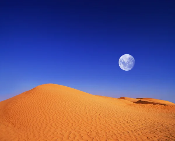 Luna di notte in Africa a solo un minuto di distanza — Foto Stock