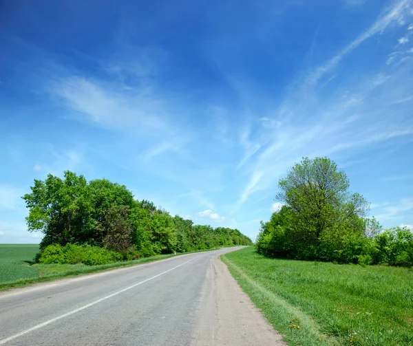 Deserted road in the remote rural areas — Stock Photo, Image