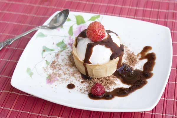 食欲をそそるクリームのアイス クリーム — ストック写真