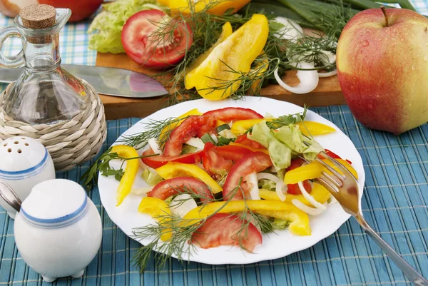 Appetizing salad — Stock Photo, Image