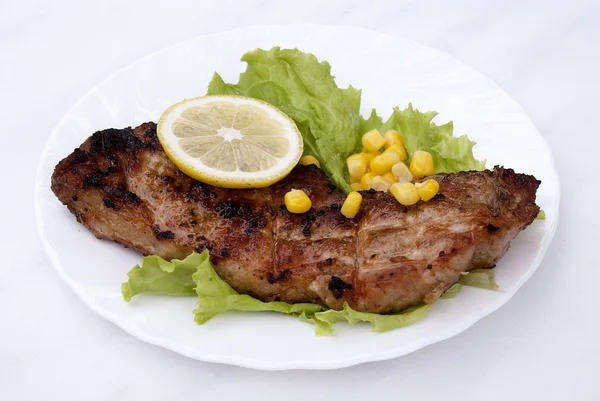 Aptitretande saftiga stekt kött — Stockfoto