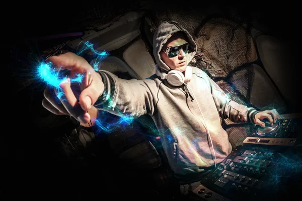 DJ i aktion — Stockfoto