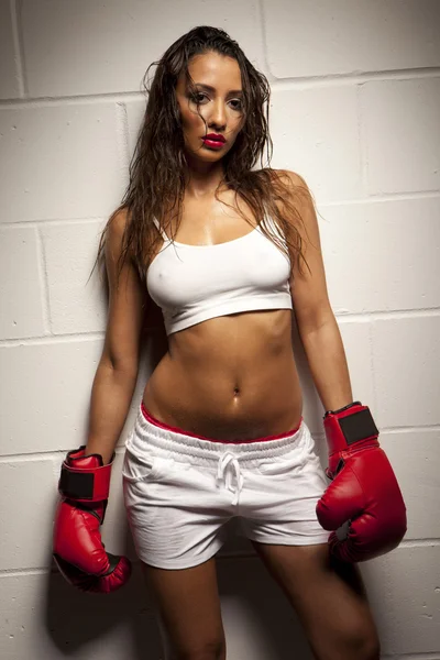 Girl with the boxing gloves — Stock Photo, Image