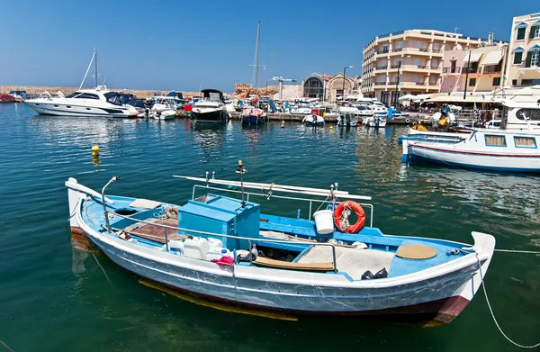 Yunan balıkçı teknesi. — Stok fotoğraf