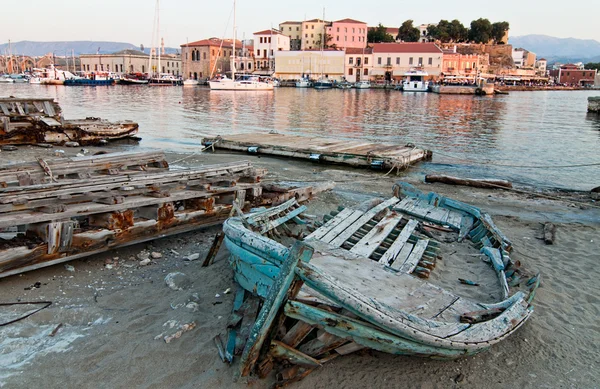 La vecchia barca di Chania . — Foto Stock