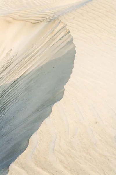 Белые песчаные дюны — стоковое фото