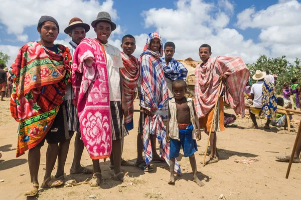 Madagaskar erkek grup — Stok fotoğraf