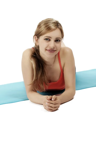 Leuke glimlachende fitness vrouw breekt — Stockfoto