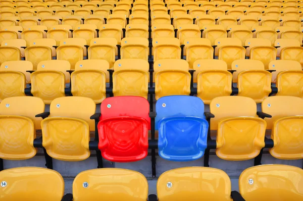 体育场颜色座椅 — 图库照片
