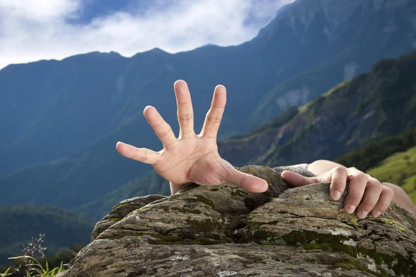 Hand for help on the mountain — Stock Photo, Image