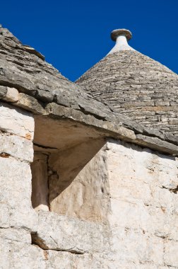 Alberobello 'nun çardağı. Puglia. İtalya..