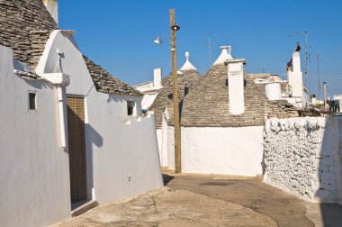 Alberobello 'nun çardağı. Puglia. İtalya..