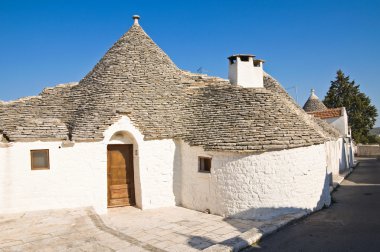 Alberobello 'nun çardağı. Puglia. İtalya..