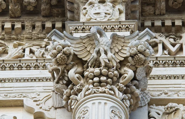 Basílica de Santa Croce. Lecce. Puglia. Itália . — Fotografia de Stock