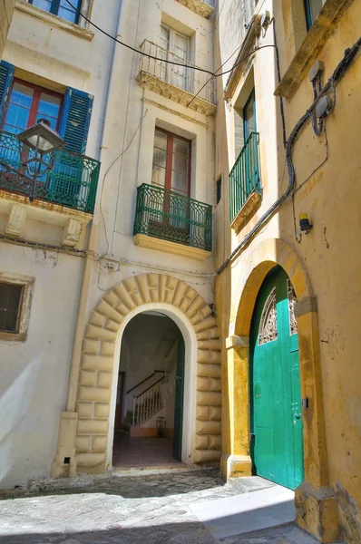 Para o beco. Otranto. Puglia. Itália . — Fotografia de Stock