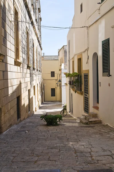 Переулок. Отранто. Апулия. Италия . — стоковое фото