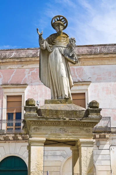 Brunnen von St. Domenico. cavallino. Apulien. Italien. — Stockfoto