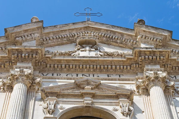 教会的圣伊雷娜 ·。拉察。普利亚大区。意大利. — 图库照片