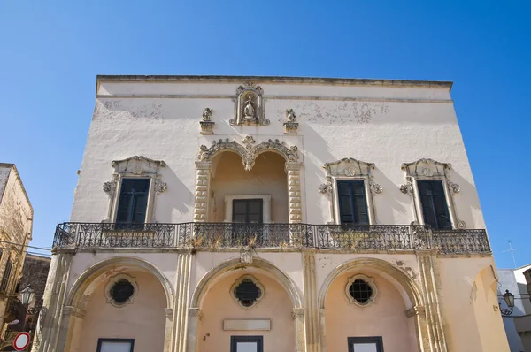 Pałac Komi. Corigliano dʼOtranto. Puglia. Włochy. — Zdjęcie stockowe