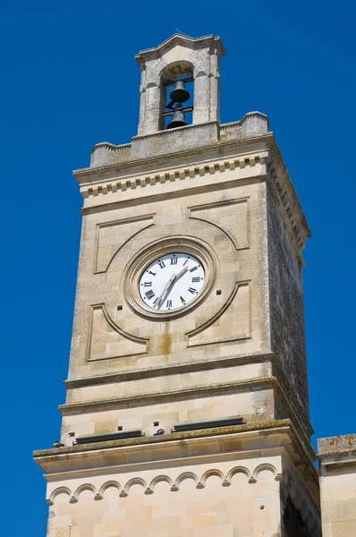 Torre do relógio. Castrignano de 'Greci. Puglia. Itália . — Fotografia de Stock