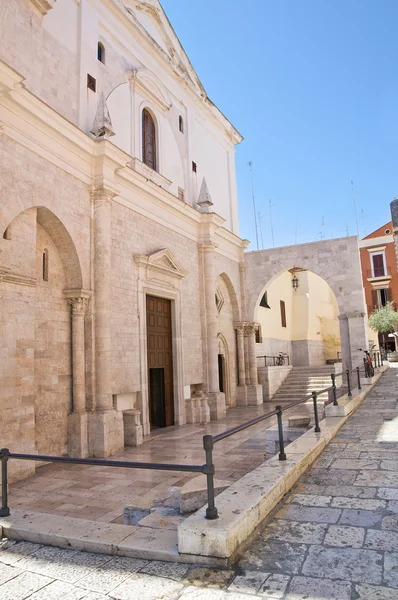 Basiliek van santo sepolcro. Barletta. Puglia. Italië. — Stockfoto