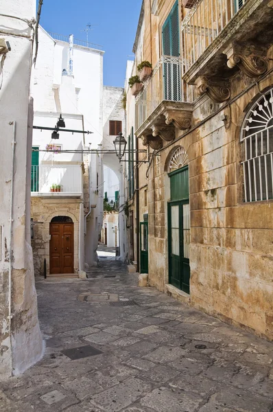 Alleyway. Ostuni. Puglia. Italy. — Stock Photo, Image