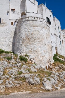 güçlendirilmiş duvarlar. Ostuni. Puglia. İtalya.