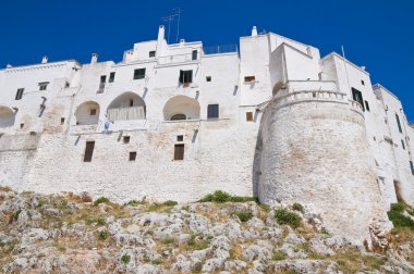 güçlendirilmiş duvarlar. Ostuni. Puglia. İtalya.