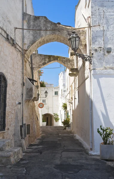 Uličky. Ostuni. Puglia. Itálie. — Stock fotografie