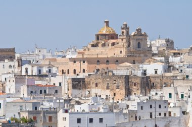 ostuni panoramik manzaralı. Puglia. İtalya.