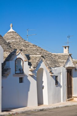 Alberobello 'nun çardağı. Puglia. İtalya..