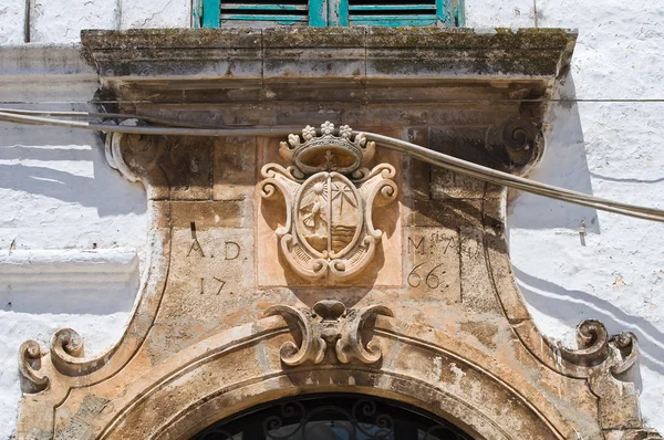 Molendino palác. Ostuni. Puglia. Itálie. — Stock fotografie