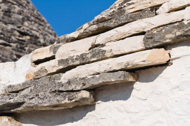 Alberobello 'nun çardağı. Puglia. İtalya..