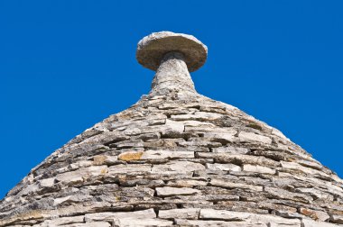 Alberobello 'nun çardağı. Puglia. İtalya..