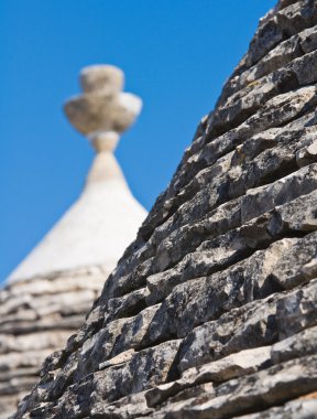 Alberobello 'nun çardağı. Puglia. İtalya..