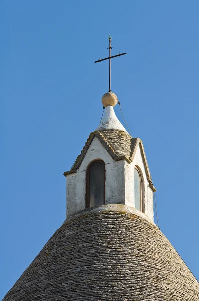 Iglesia de San Antonio Trullo. Alberobello. Puglia. Italia . — Foto de Stock