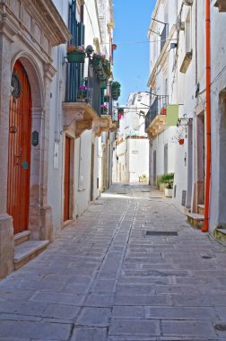 Ara sokakta. Martina Franca. Puglia. İtalya.