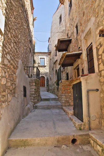 Alleyway. Vico del Gargano. Puglia. Italy. — Stock Photo, Image