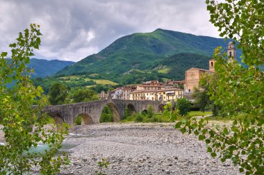 Kambur Köprüsü. Bobbio. Emilia-Romagna. İtalya.