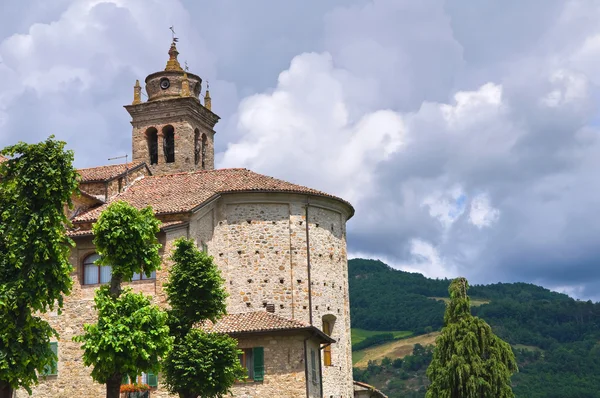 Mosteiro de São Francisco. Bobbio. Emilia-Romagna. Itália . — Fotografia de Stock