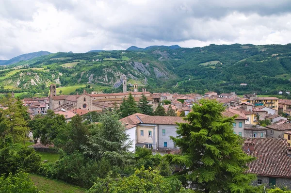 Panoramatický pohled na bobbio. Emilia-Romagna. Itálie. — Stock fotografie
