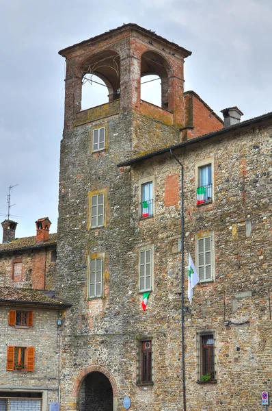 Tartozó vár. Travo. Emilia-Romagna. Olaszország. — Stock Fotó