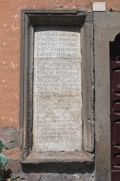 纪念牌匾。维泰博。拉齐奥。意大利. — 图库照片