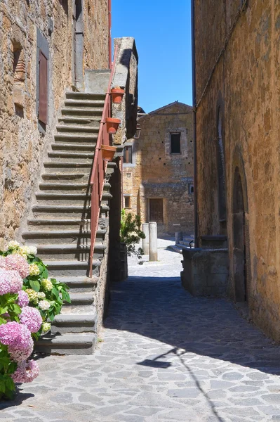Alleyway. Civita di Bagnoregio. Lazio. Italy. — Stock Photo, Image