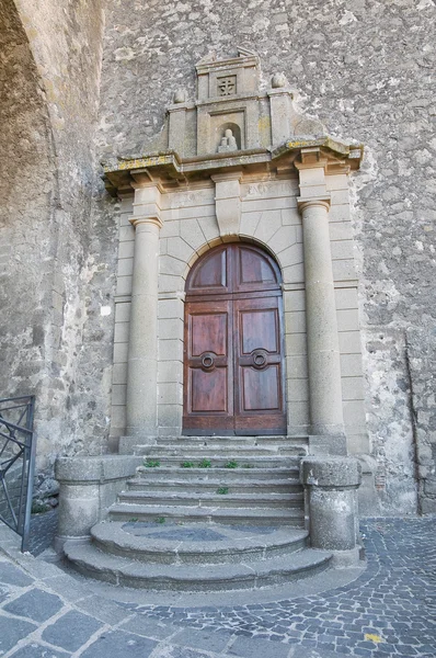 Монастырь Святого Пьетро. Монтефиасконе. Лацио. Италия . — стоковое фото